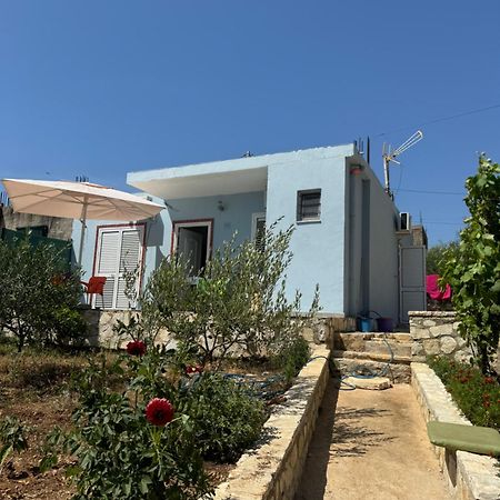 Vila Bedro Sarandë エクステリア 写真