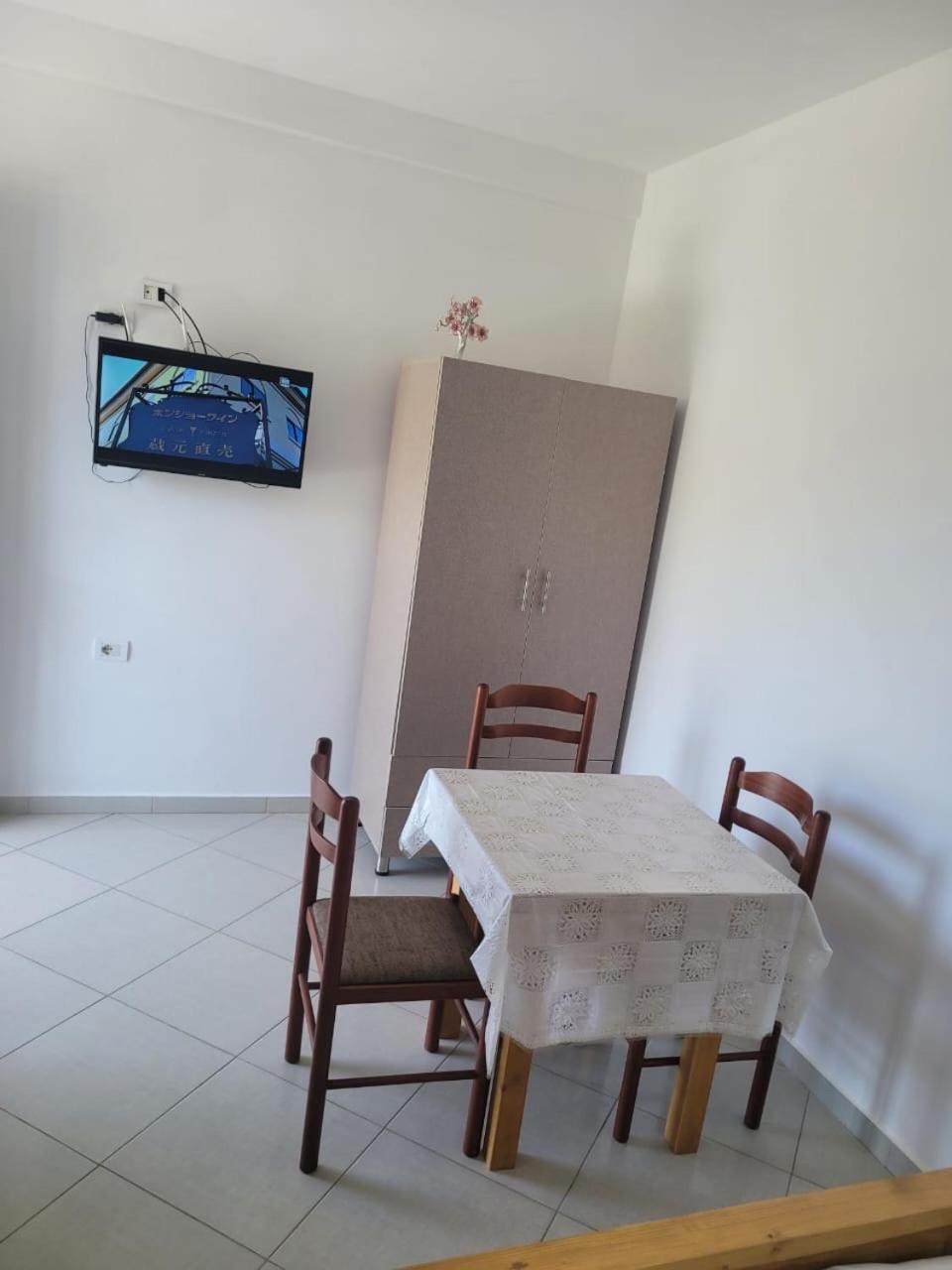 Vila Bedro Sarandë エクステリア 写真